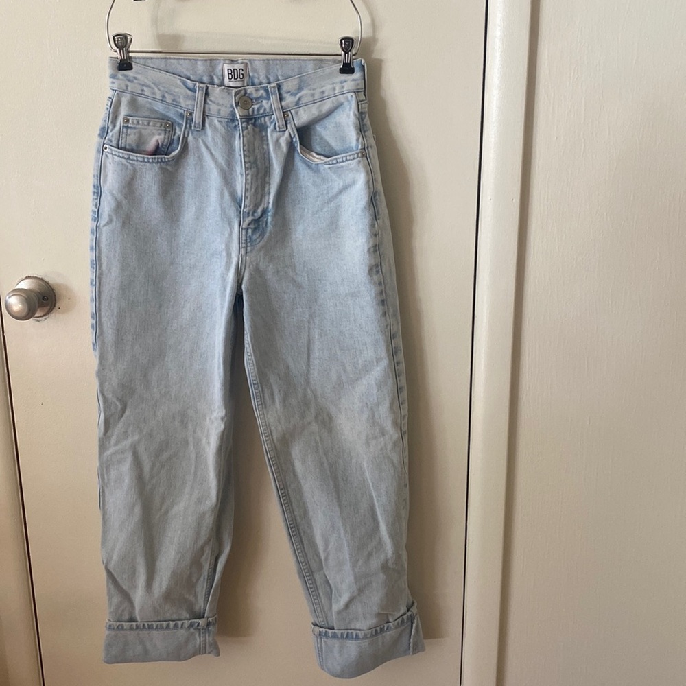 BDG Urban Outfitters high rise baggy jeans size 27 light wash